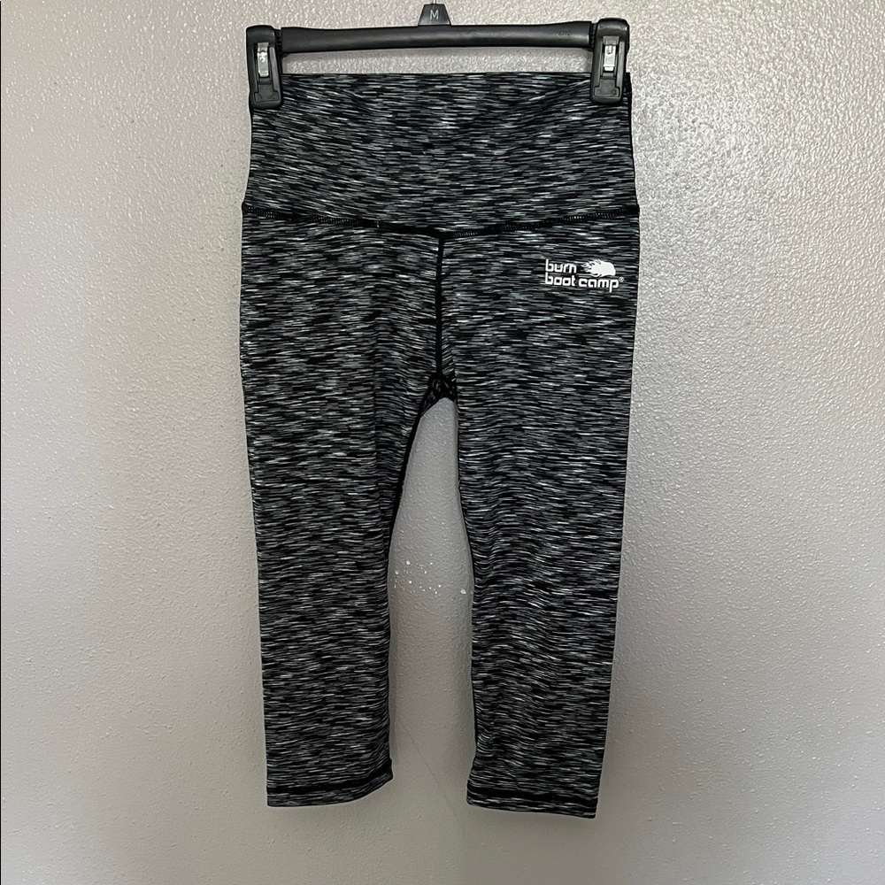 Burn Boot Camp Women's Black Leggings 3/4 length capri VINTAGE OLD SCHOOL